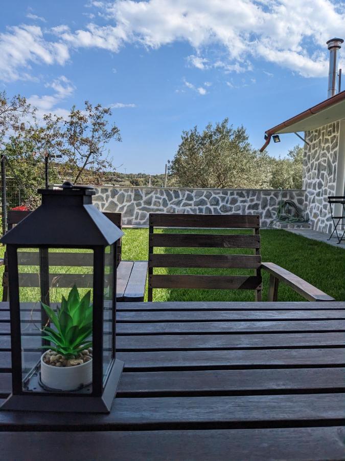 Ethos Apartment Néa Péramos Bagian luar foto