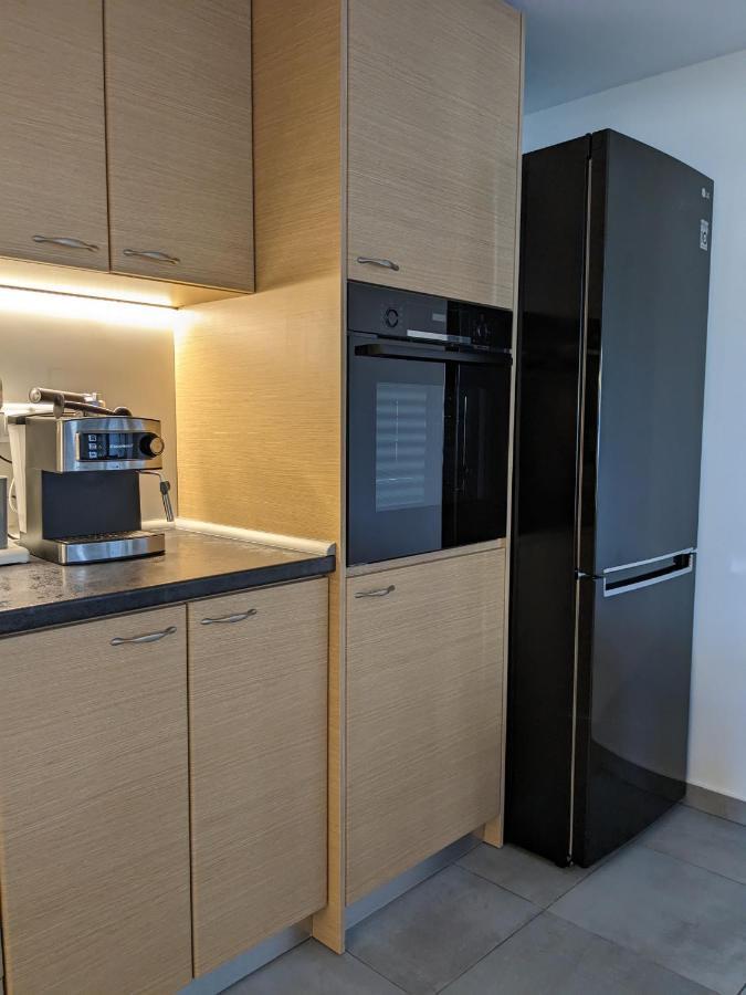 Ethos Apartment Néa Péramos Bagian luar foto