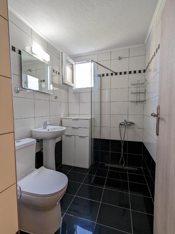 Ethos Apartment Néa Péramos Bagian luar foto